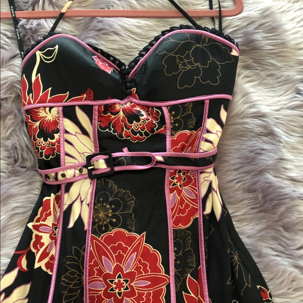 Dress - Picture 3 of 5